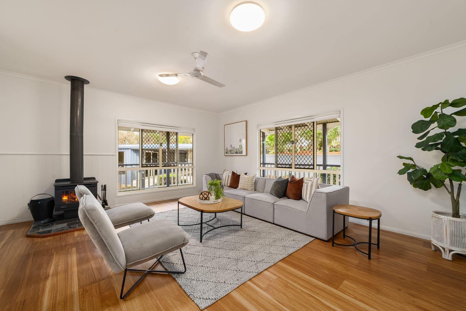 Family-Friendly Acreage Perfection