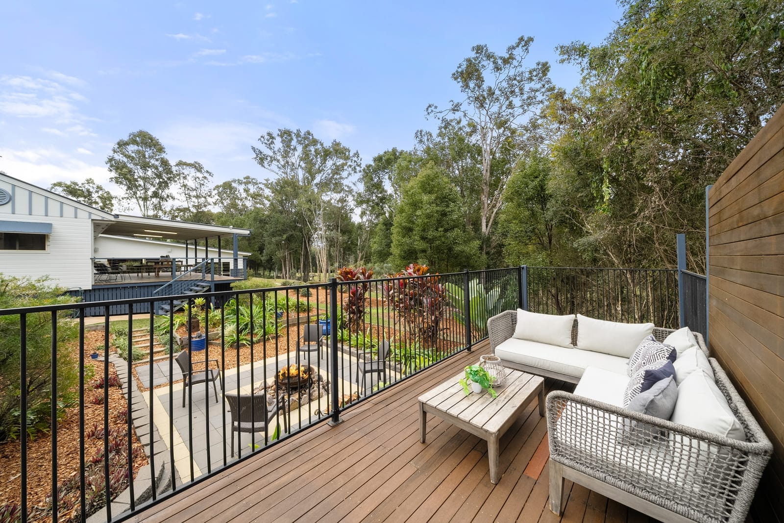 Family-Friendly Acreage Perfection