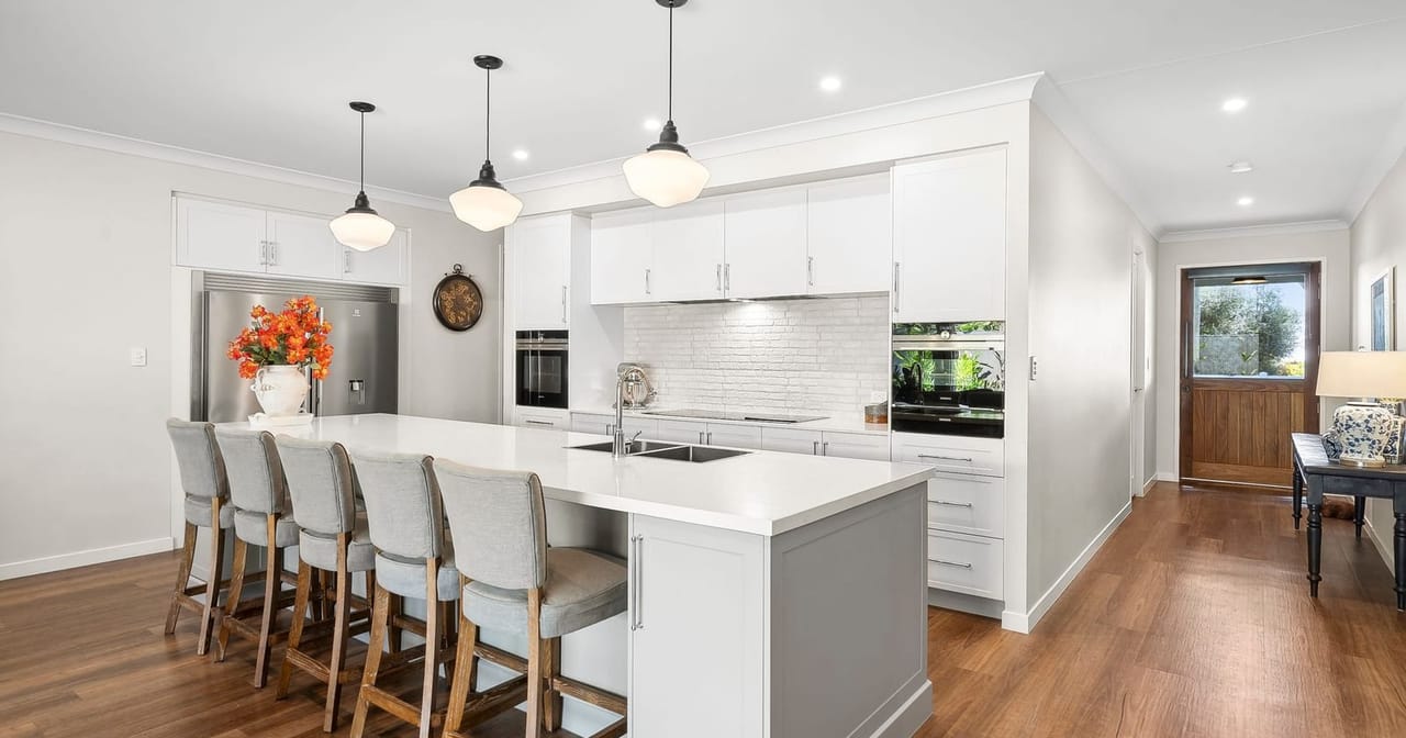 47 Lindsay Road — photo 3