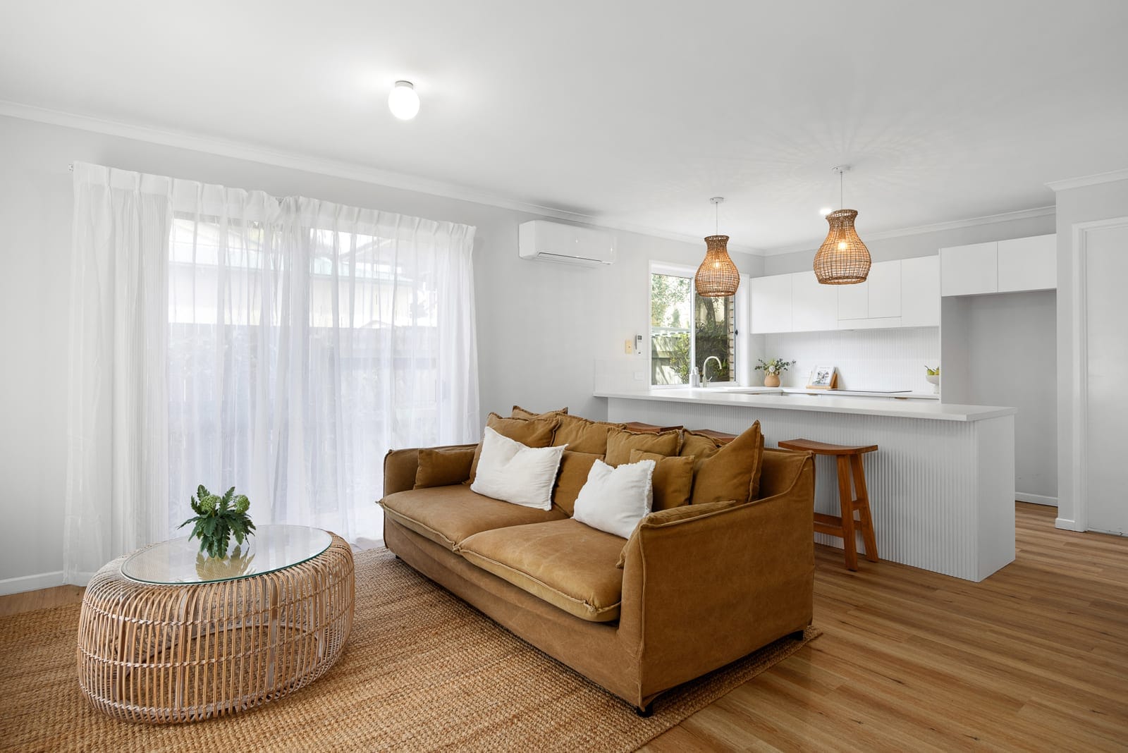*MOTIVATED SELLER* - Turn-Key Townhouse in Prime Beachside Location