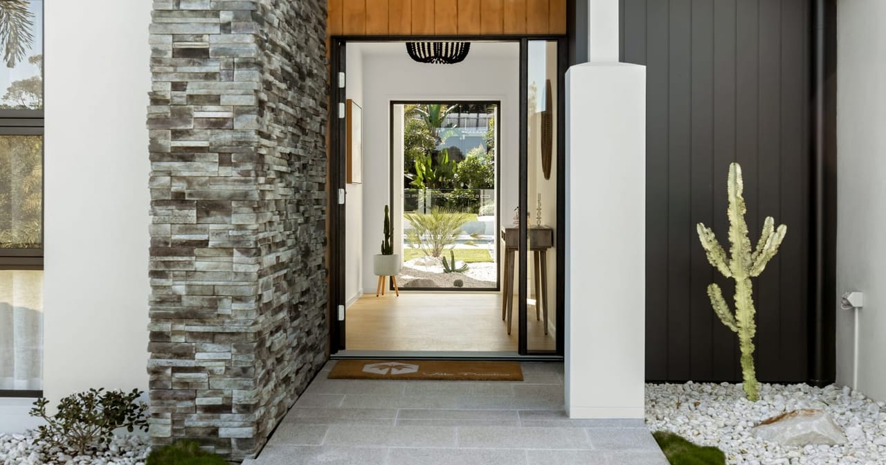 79 Gateway Drive — photo 3
