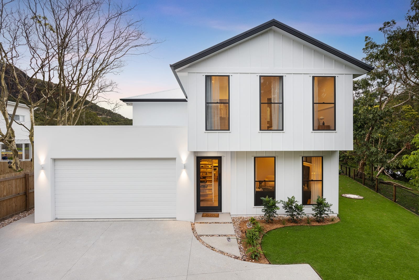 BRAND NEW BUILD IN PRIME COASTAL LOCATION