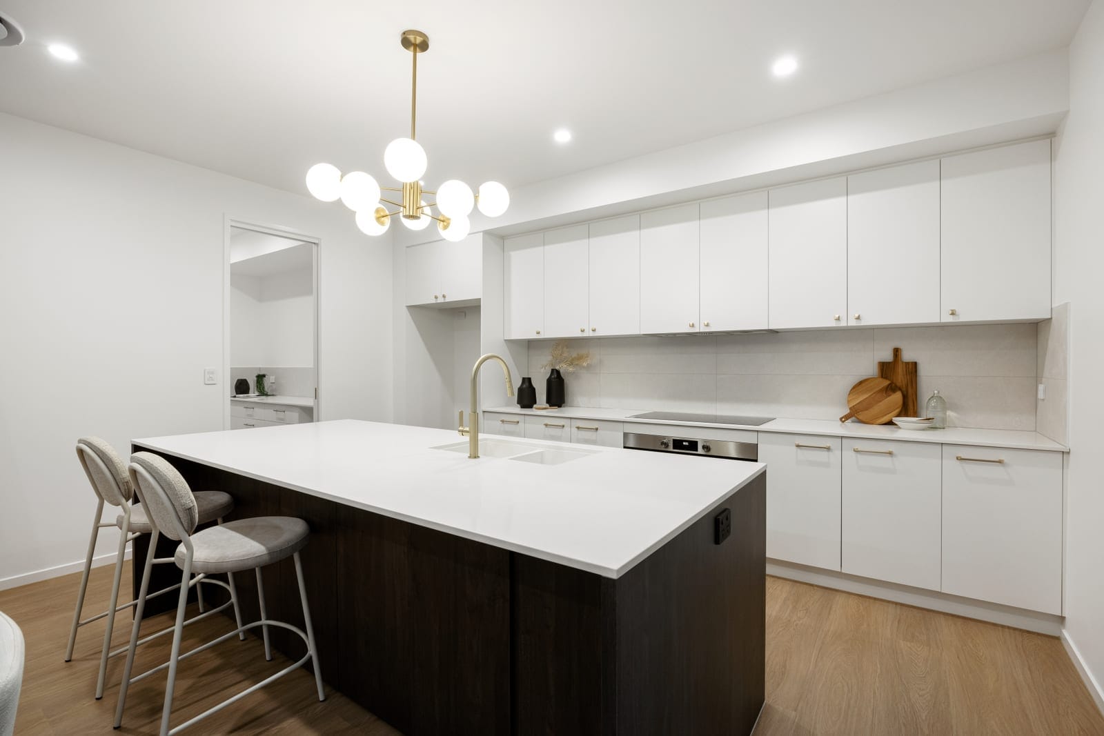 BRAND NEW BUILD IN PRIME COASTAL LOCATION