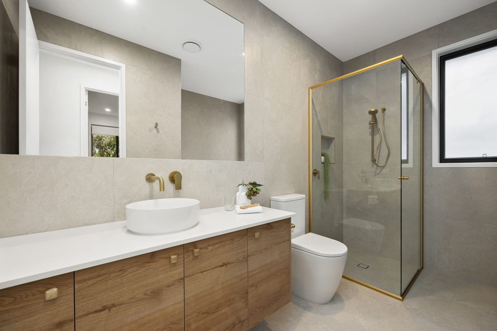 BRAND NEW BUILD IN PRIME COASTAL LOCATION