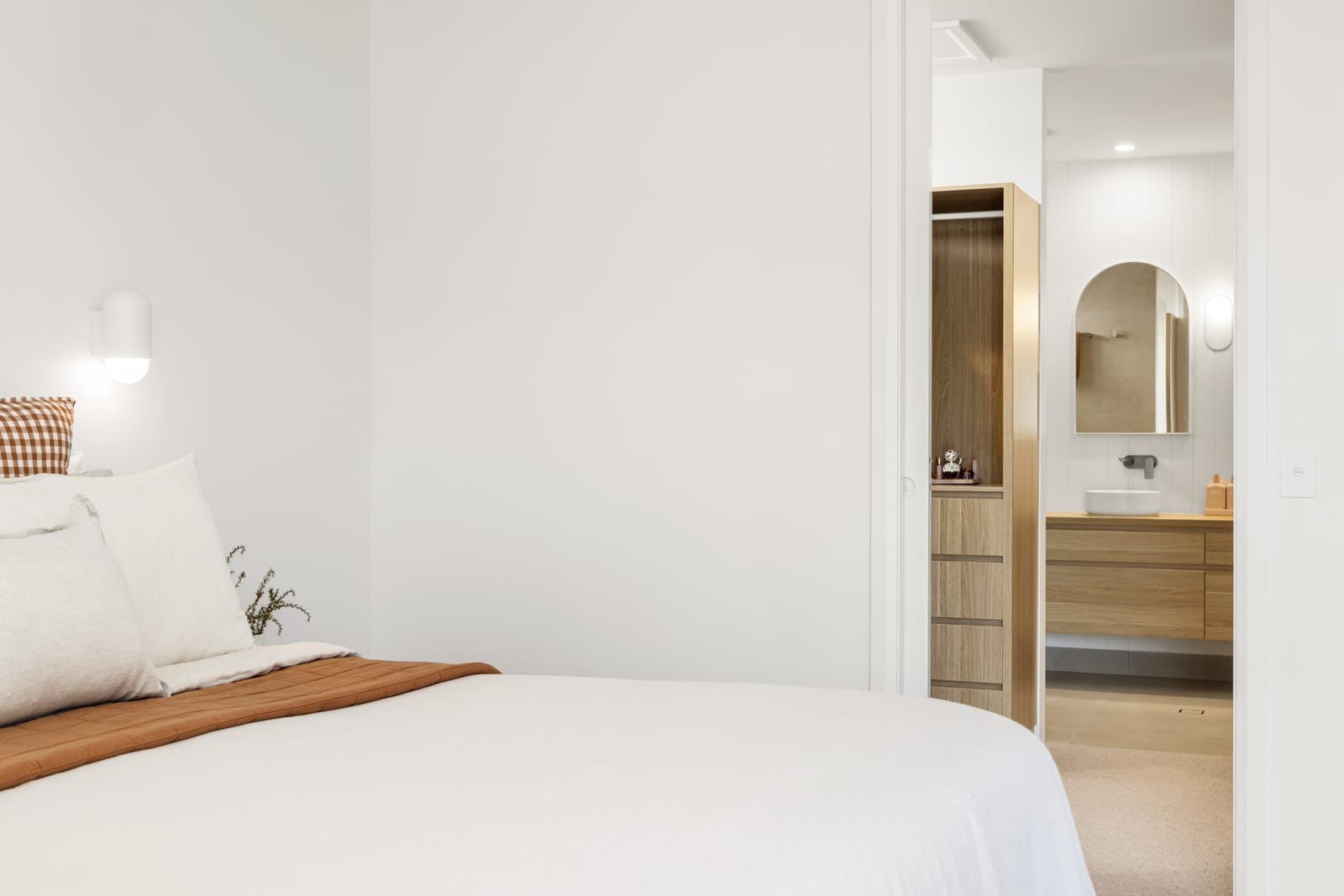 Light, Luxury, Lifestyle, Location!