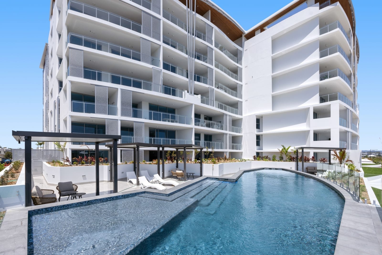 The Ultimate In Luxury Living – Brand New Two Storey Penthouse