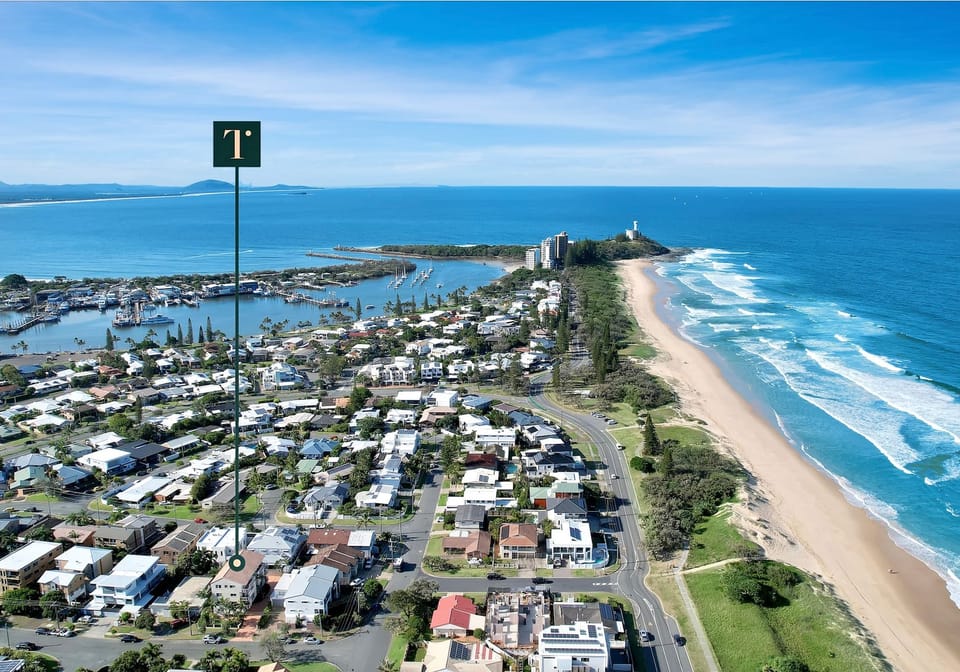 Buddina Penthouse Living – 100m to Beach!
