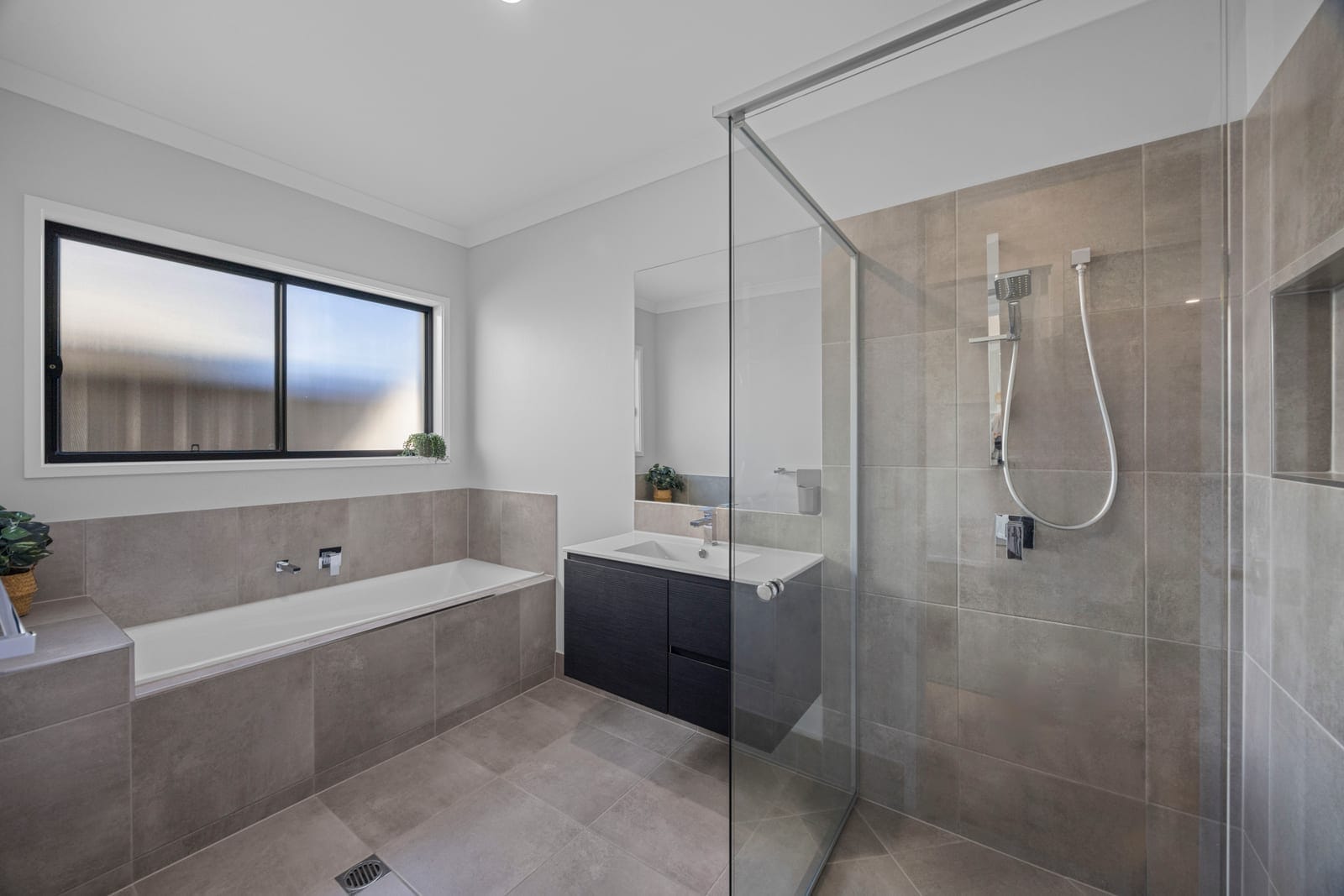 Fabulous First Home or Downsizer Dream