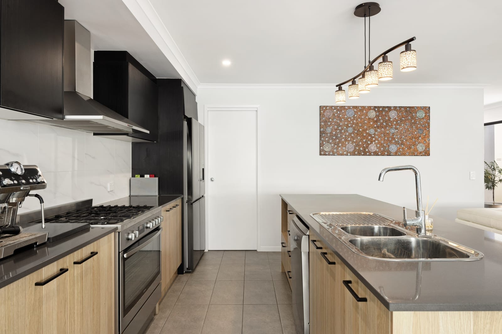 Bokarina Bliss: Effortless, Elegant, Beachside Living