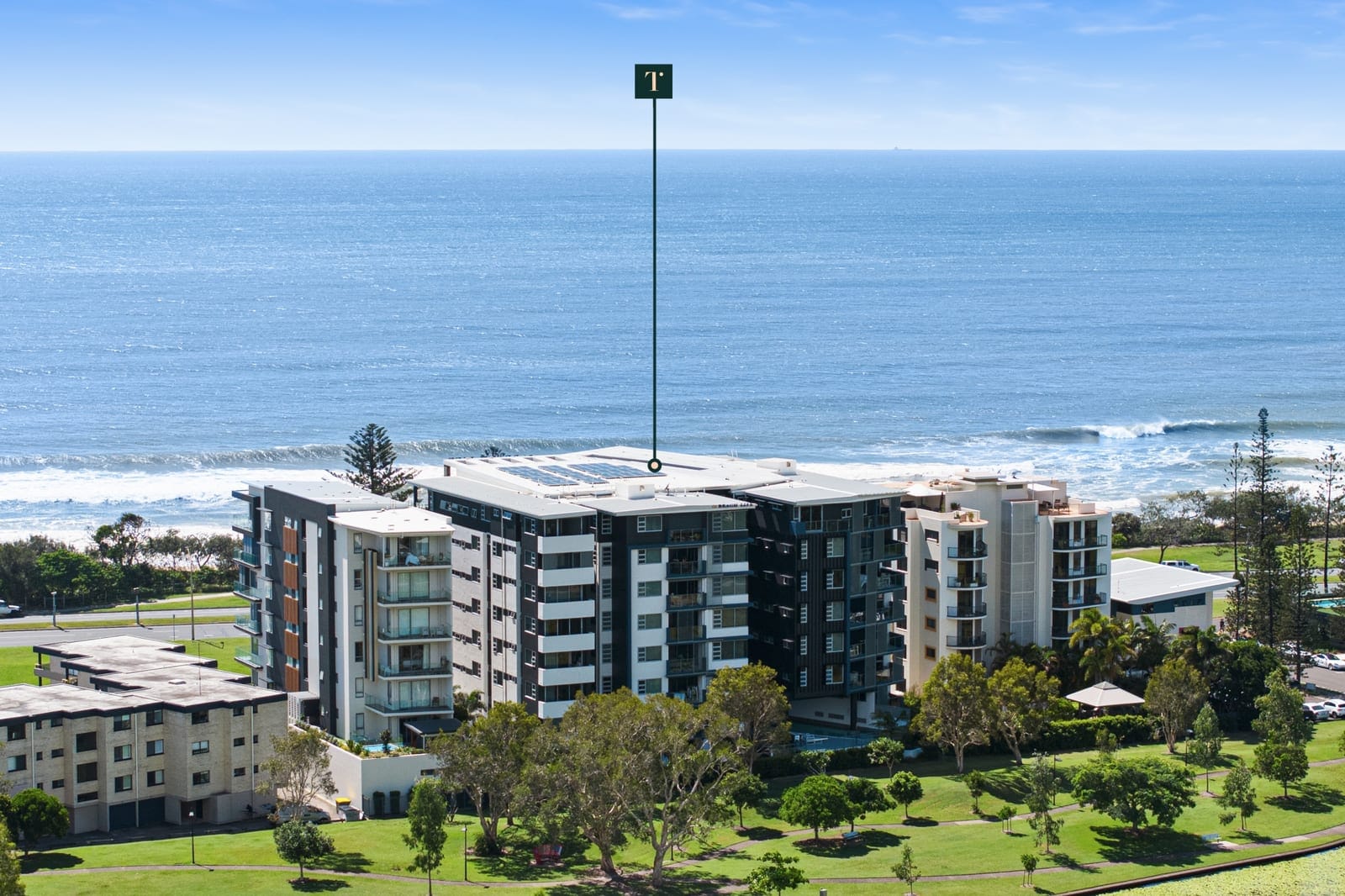 Blue-chip location: Views & Convenience