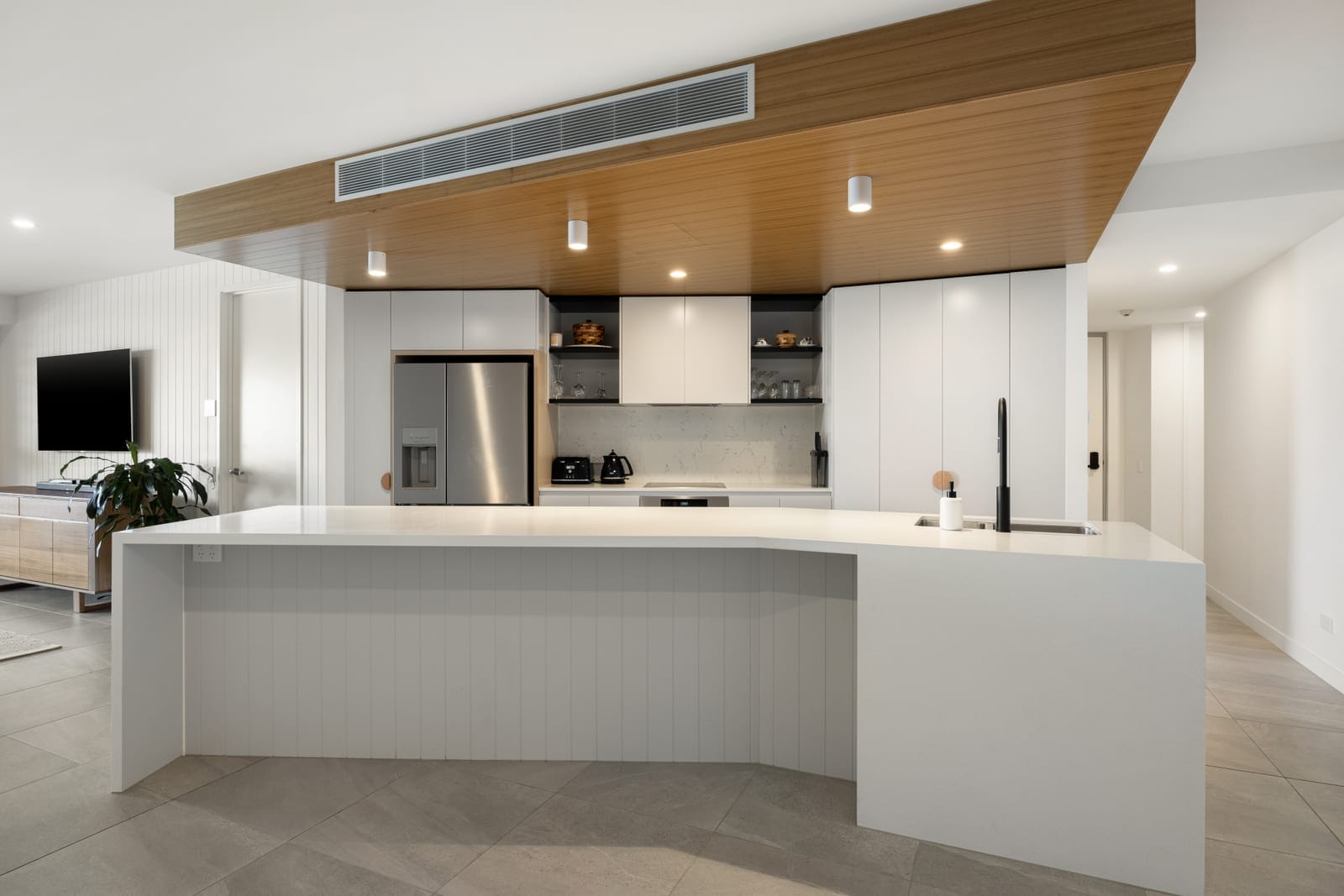 Blue-chip location: Views & Convenience