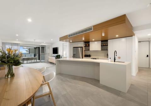 Blue-chip location: Views & Convenience