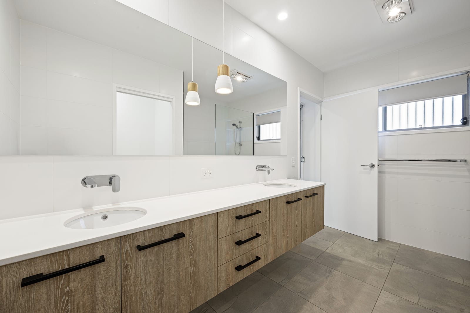 Designer Living, Sunshine Cove Style!