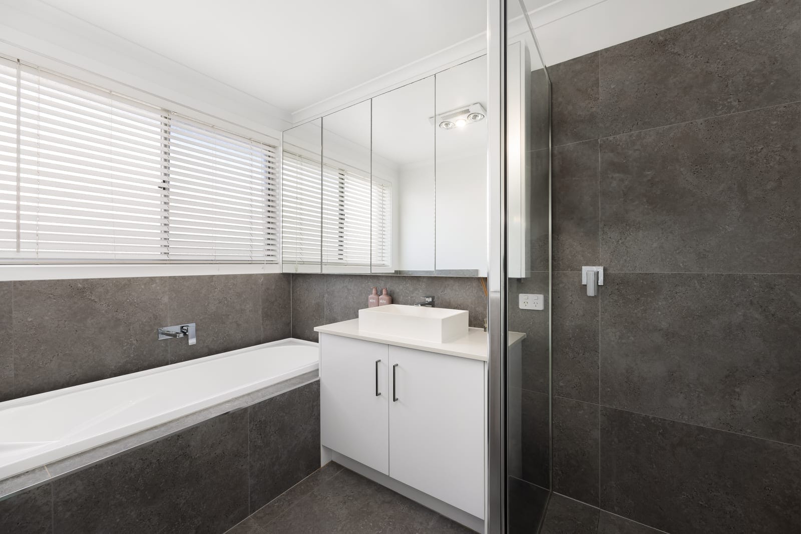 Presentation, Location, Lifestyle