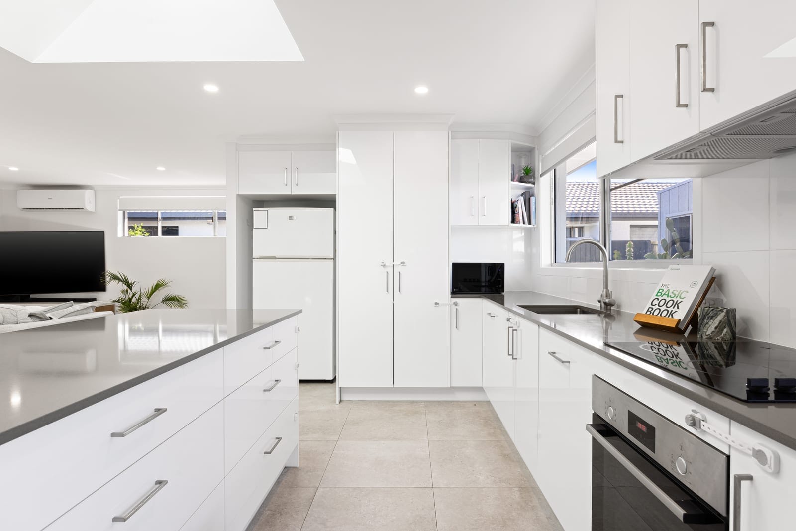 Presentation, Location, Lifestyle