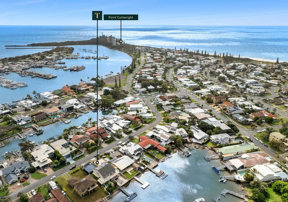 RARE: Waterfront Duplex, Deepwater Access