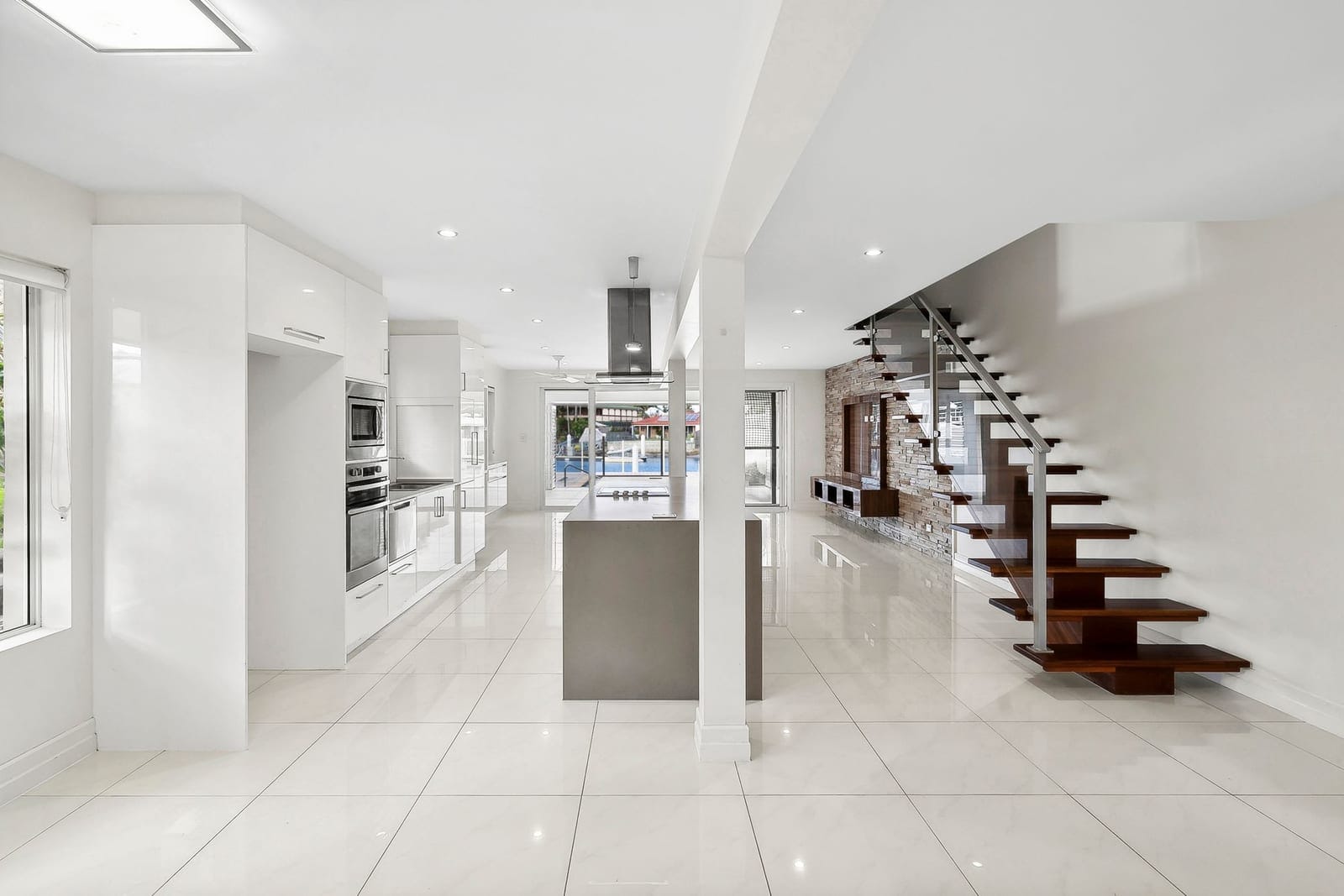 RARE: Waterfront Duplex, Deepwater Access