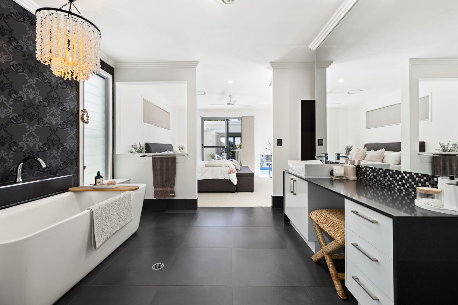 North-East Facing Waterfront Entertainer