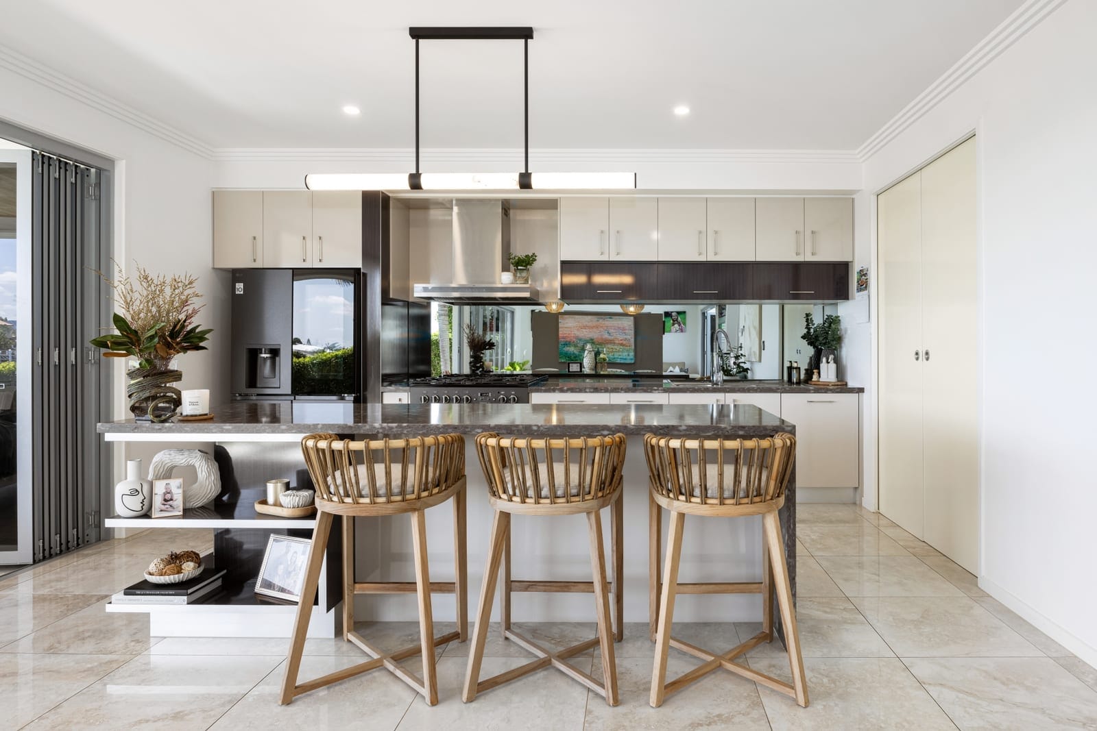 North-East Facing Waterfront Entertainer