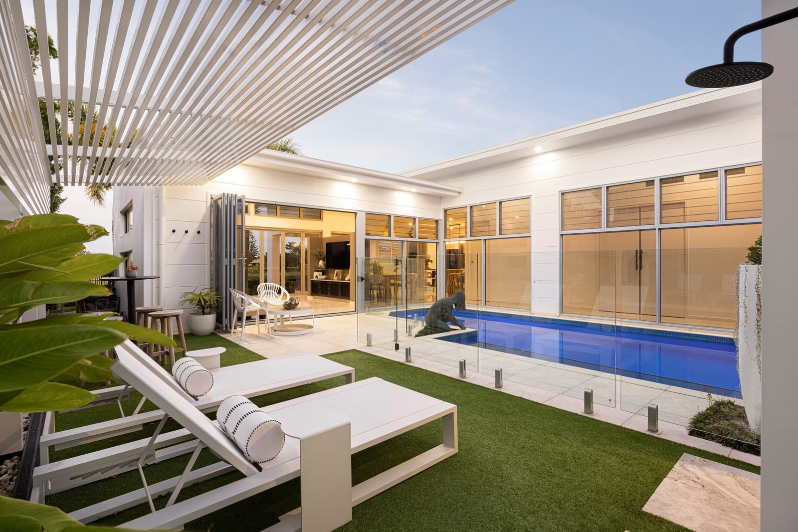 North-East Facing Waterfront Entertainer