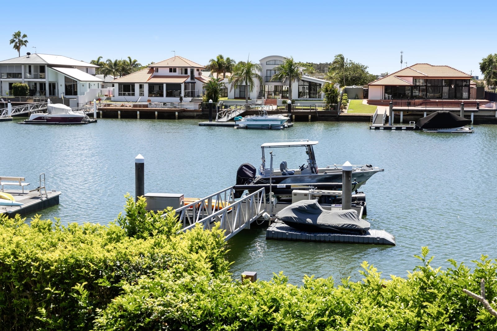 North-East Facing Waterfront Entertainer