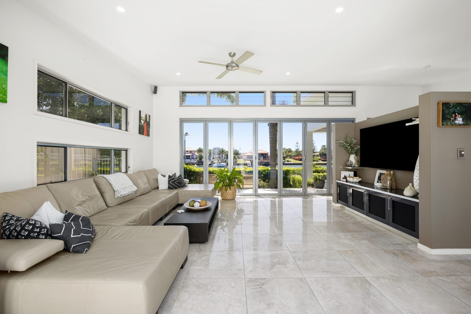 North-East Facing Waterfront Entertainer