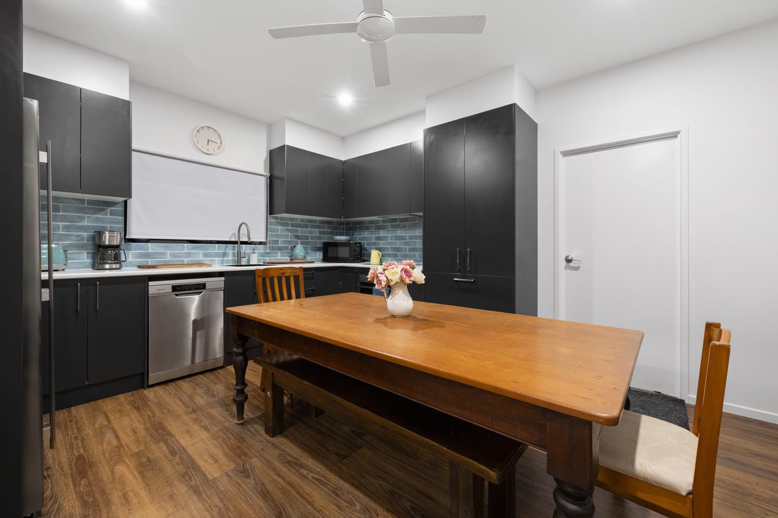 Embrace the Ultimate Acreage Lifestyle: Dual Living