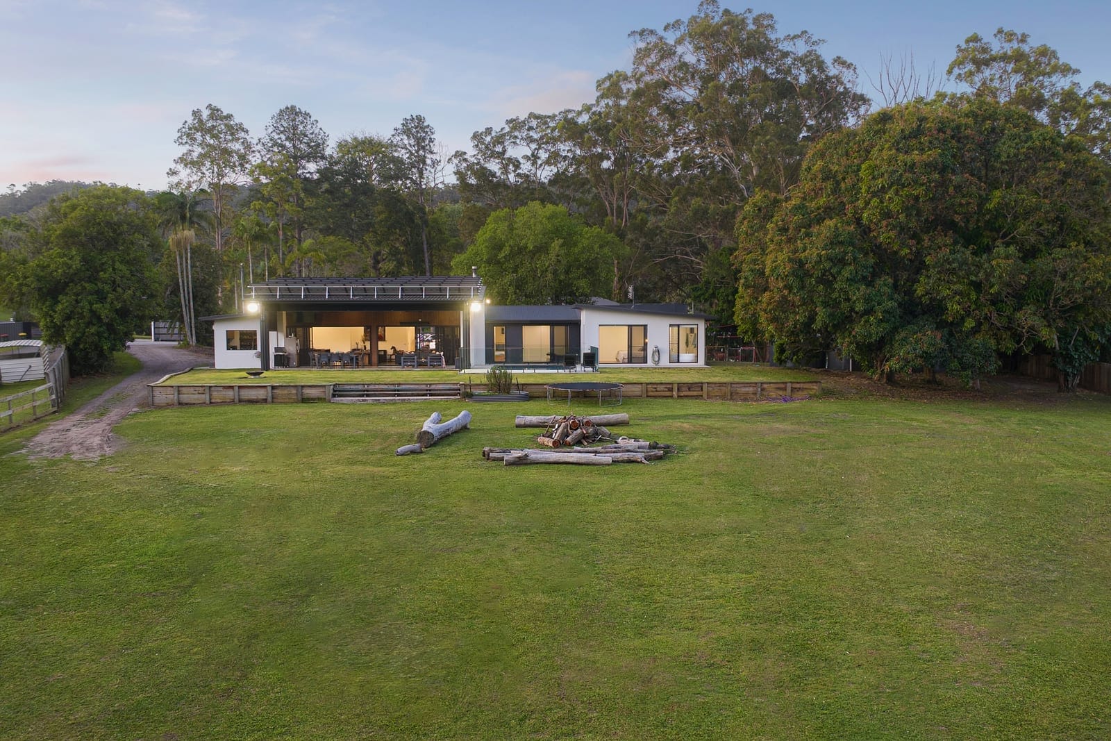 Embrace the Ultimate Acreage Lifestyle: Dual Living