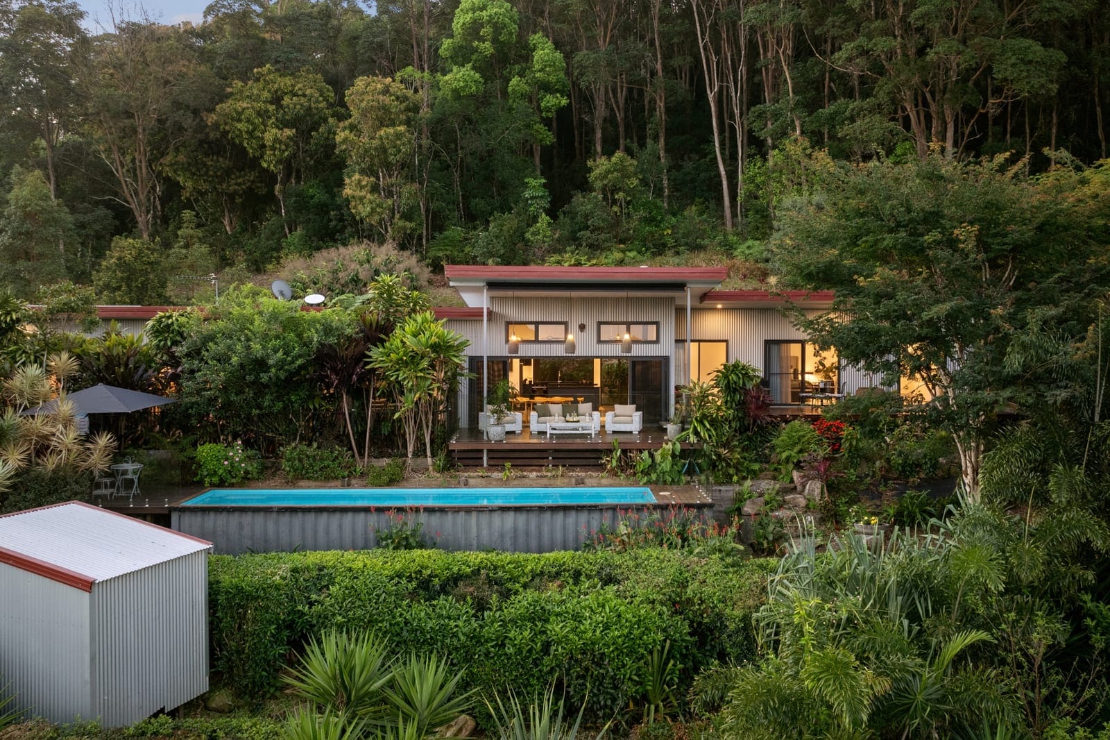 Elegant Off-Grid Acreage Living, Income Possibilities