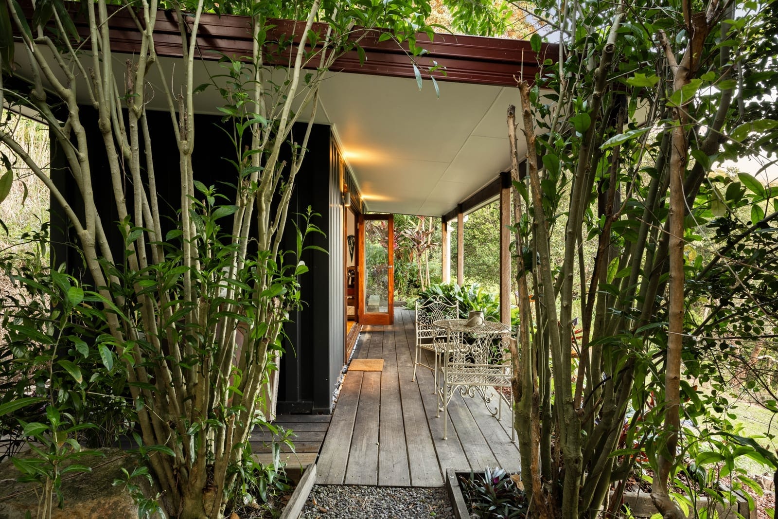 Elegant Off-Grid Acreage Living, Income Possibilities