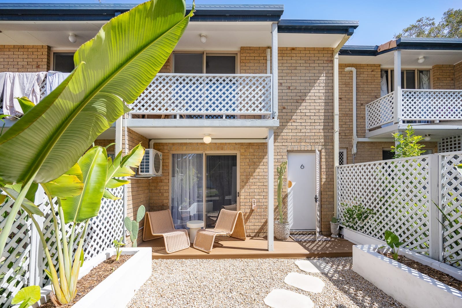 Chic, North-Facing Townhome in Prime Coastal Location