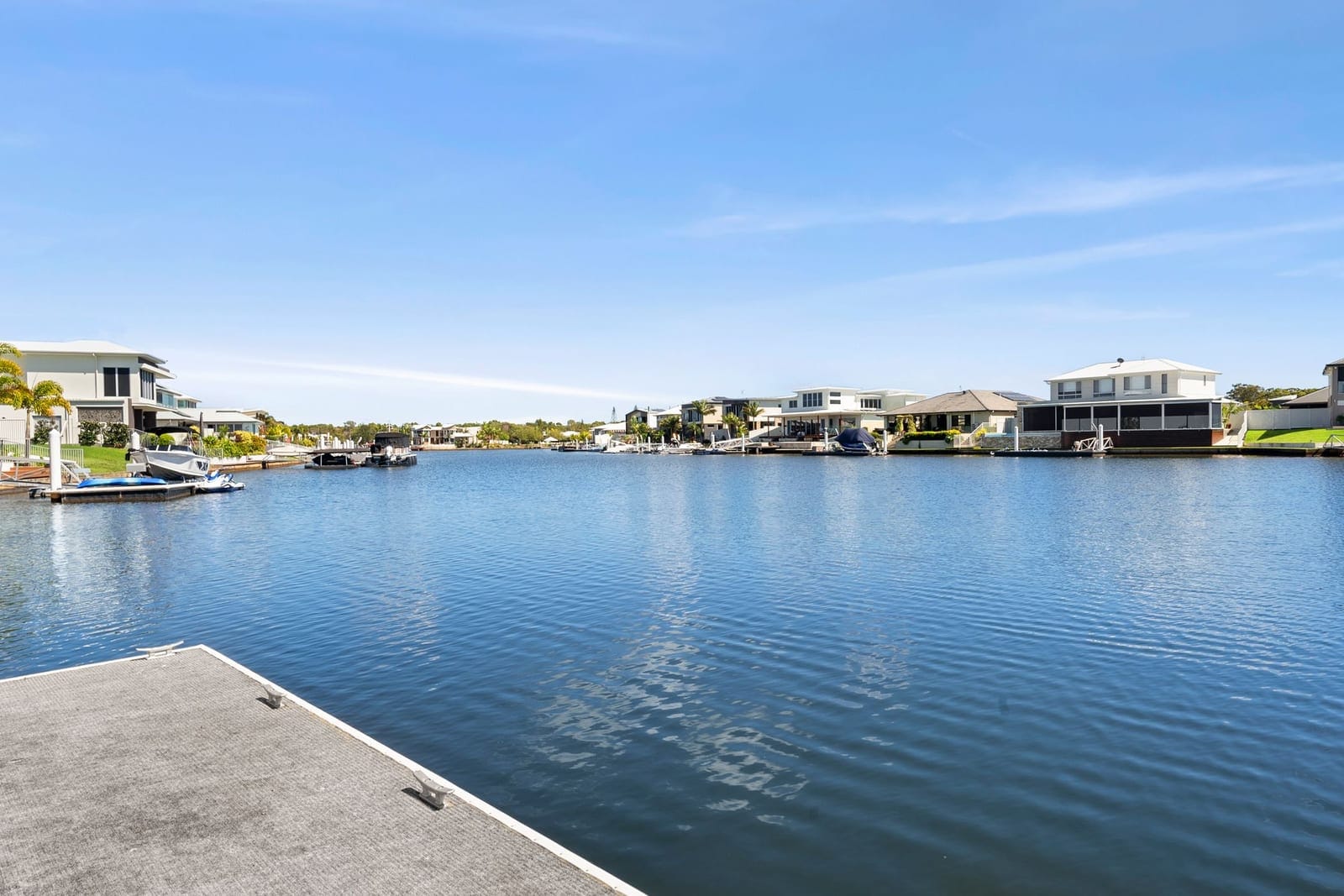 Experience Luxury Living in Pelican Waters