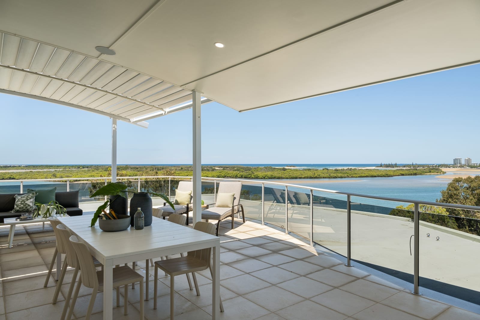 Exceptional Penthouse - Will be Sold!