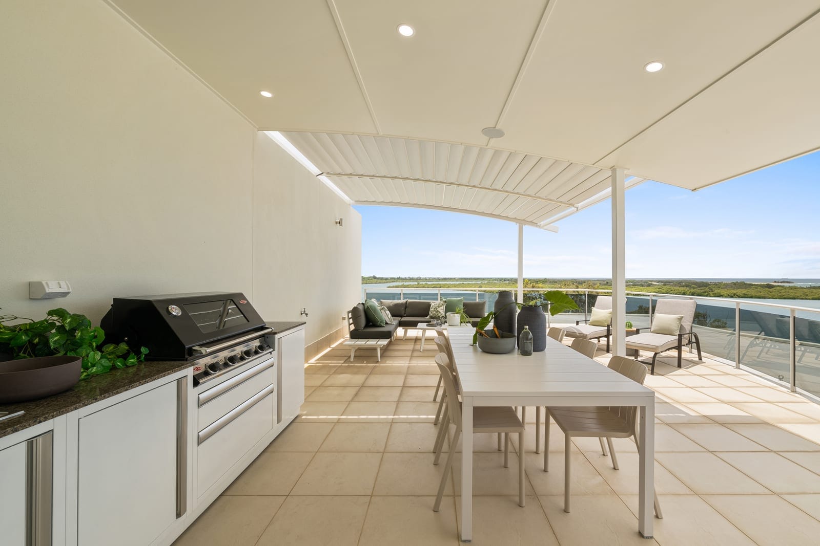 Exceptional Penthouse - Will be Sold!