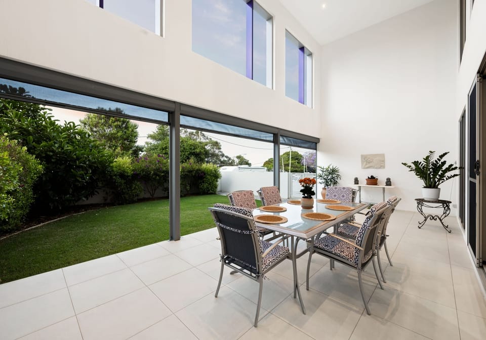 Luxury Duplex - Walking Distance to Everywhere