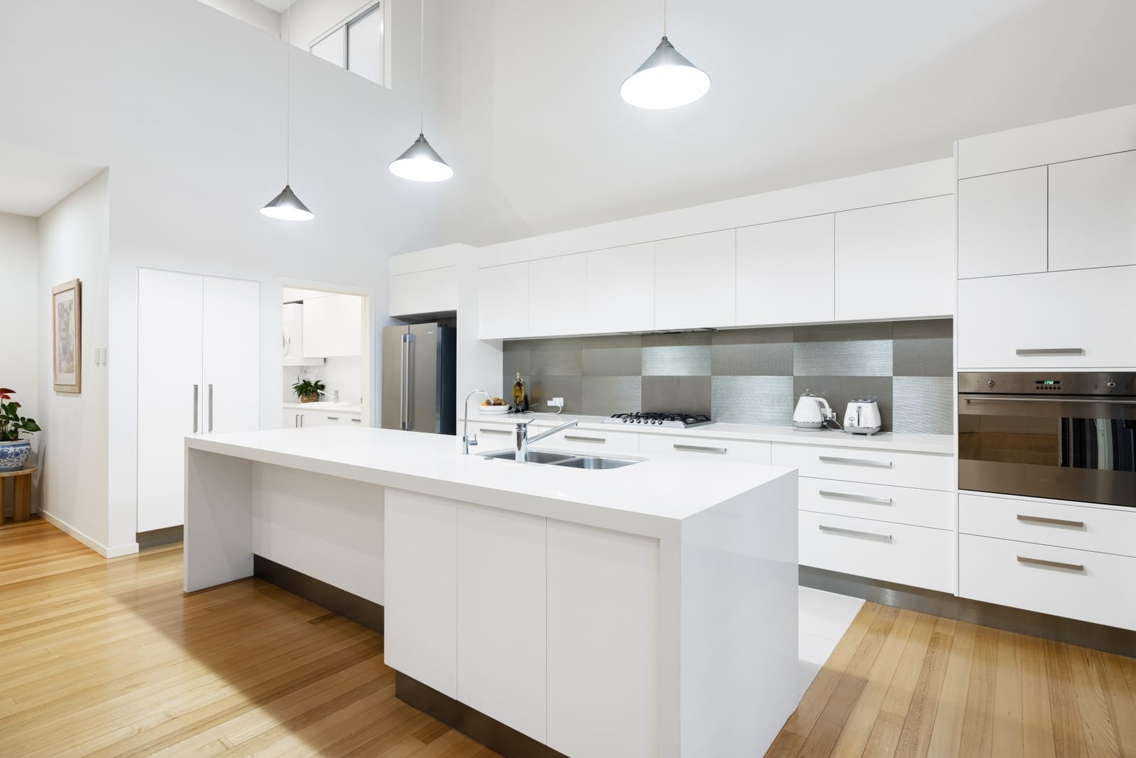 Luxury Duplex - Walking Distance to Everywhere
