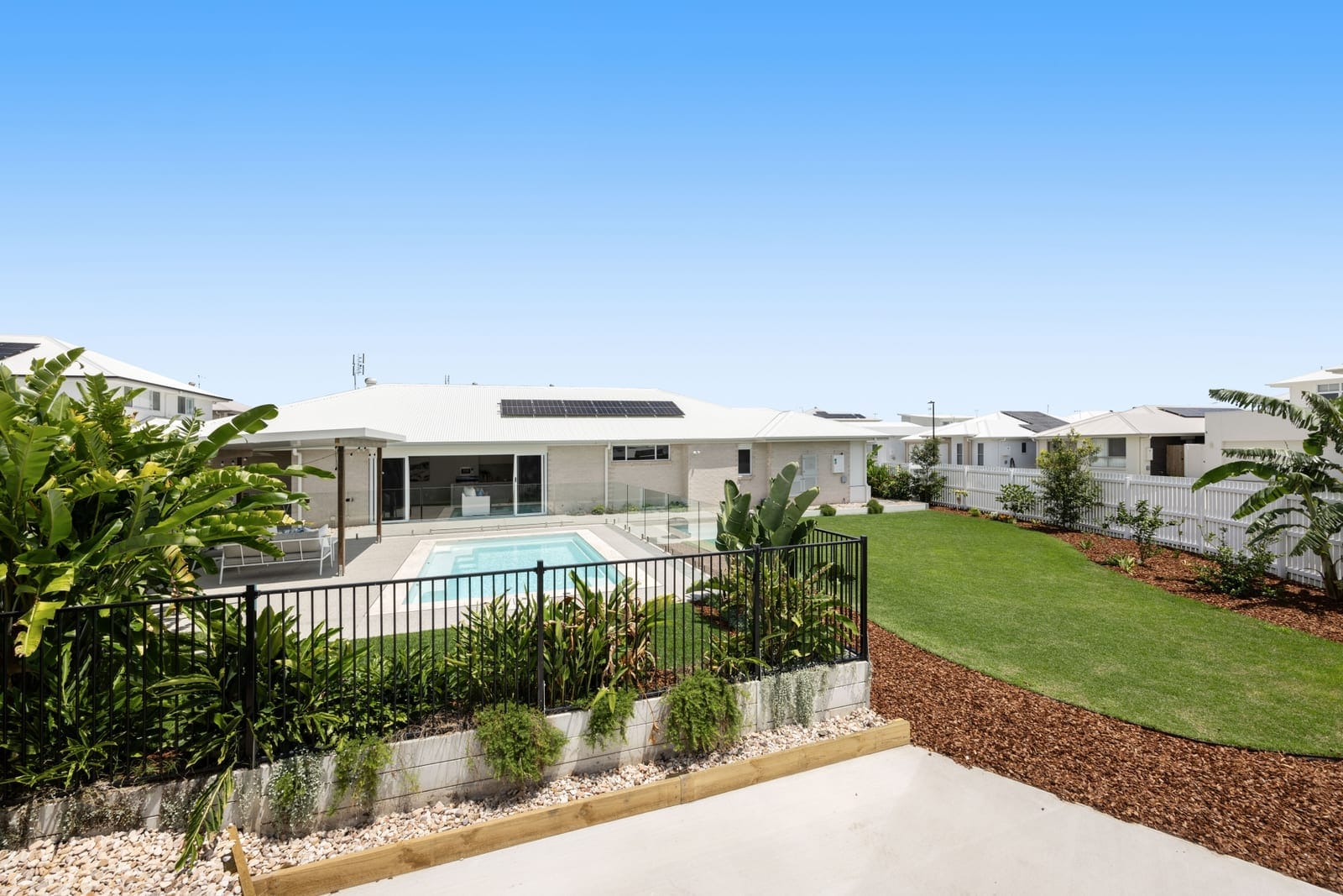 Perfectly Presented Family Home, Huge Block, Side Access