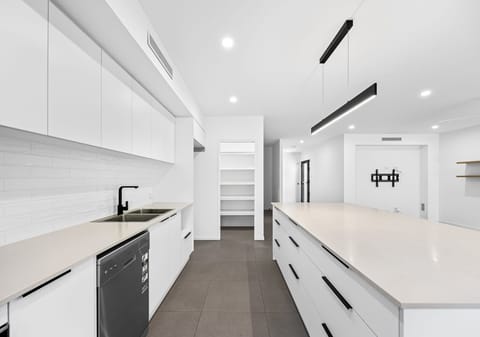 Seamless Living: Sophisticated and Flawless