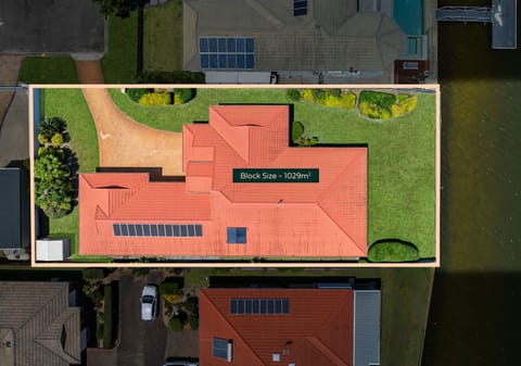 Endless Possibilities in a Coveted Waterfront Location – Make It Yours!