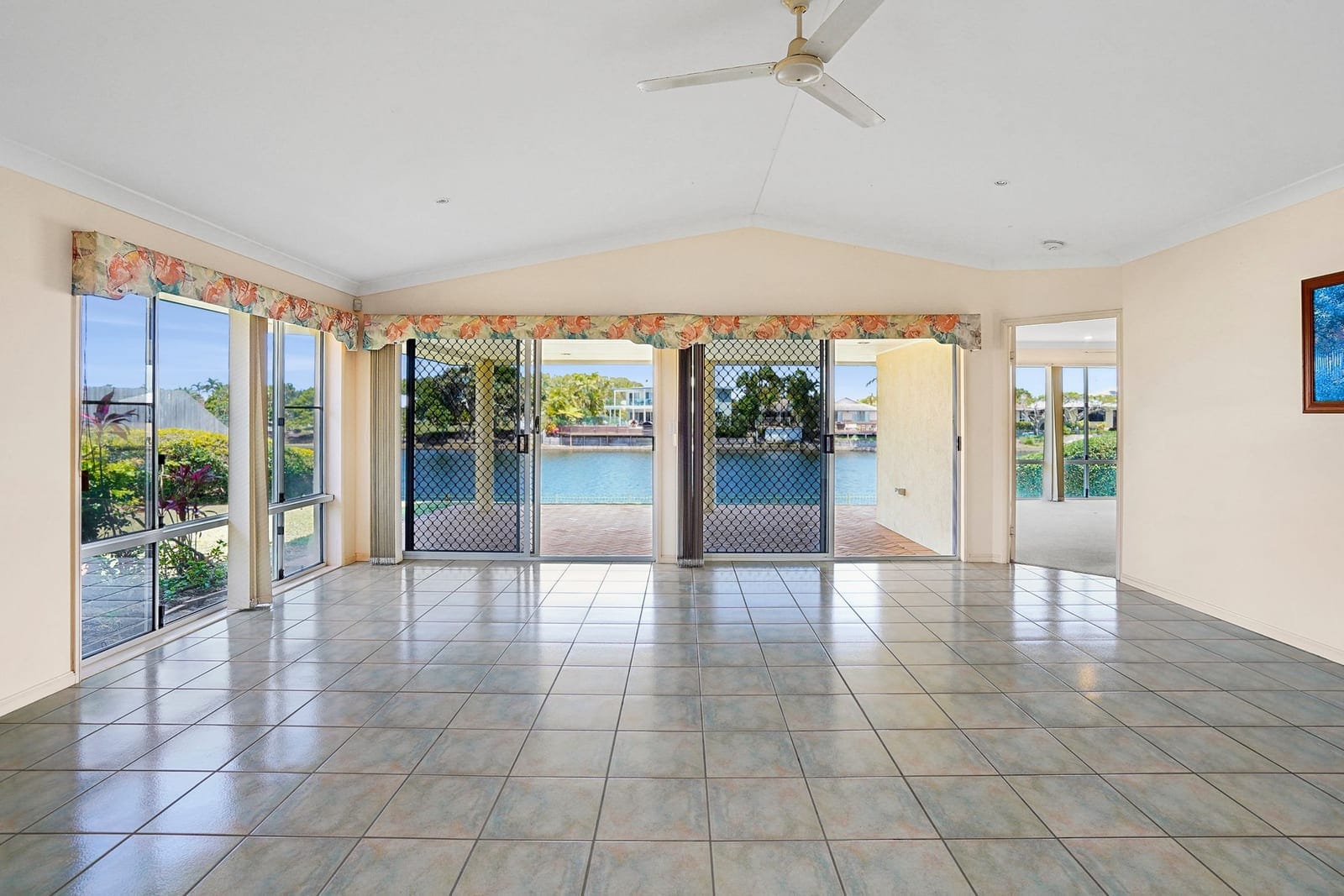 Endless Possibilities in a Coveted Waterfront Location – Make It Yours!