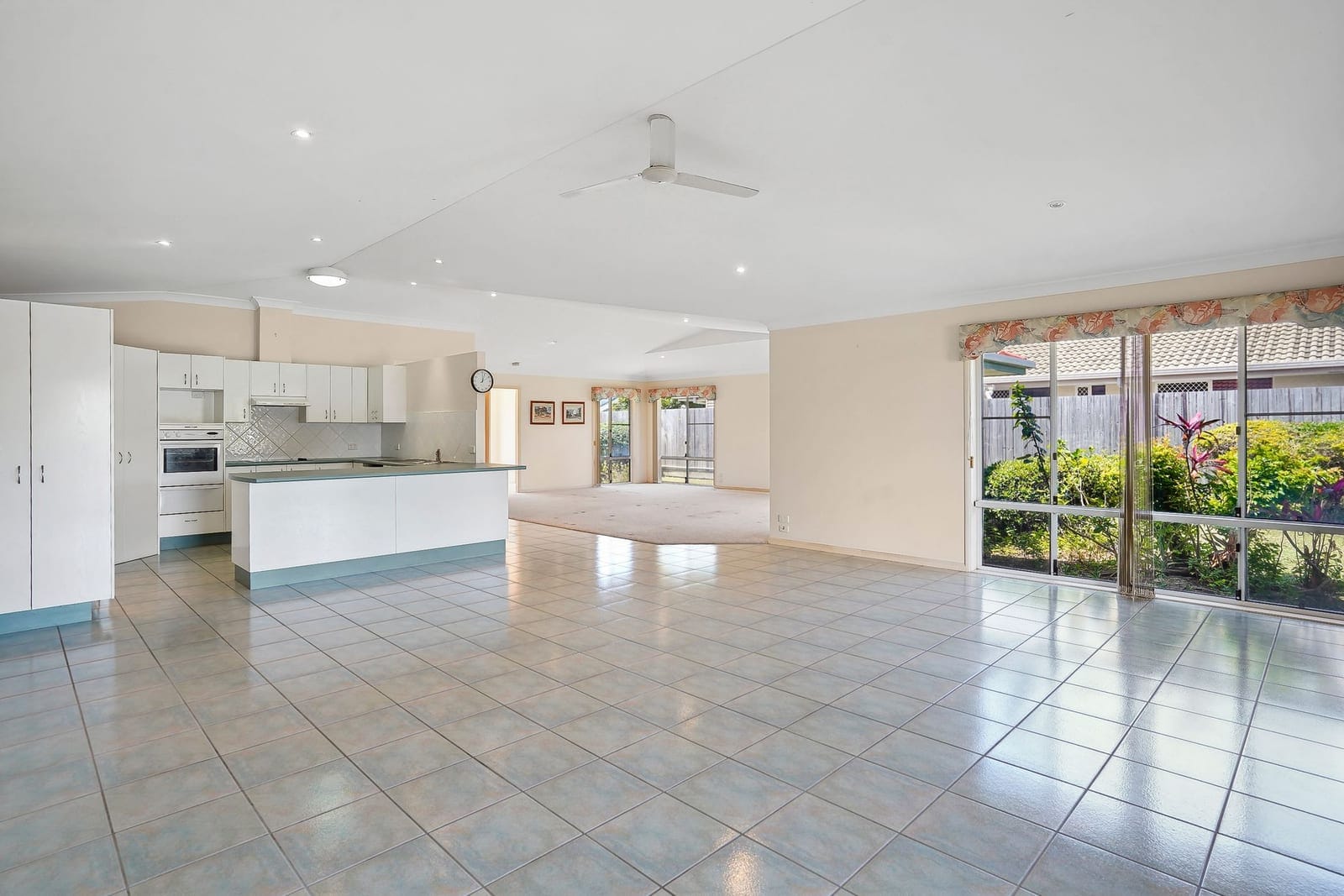 Endless Possibilities in a Coveted Waterfront Location – Make It Yours!