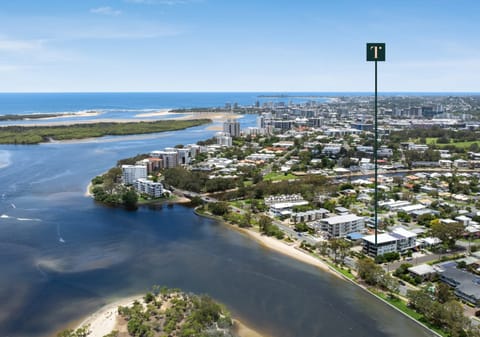 North Facing, Boutique Riverfront Living