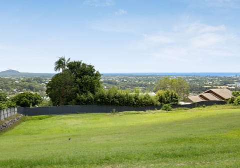 Prime Coastal Block with Panoramic Views on Buderim’s Peak