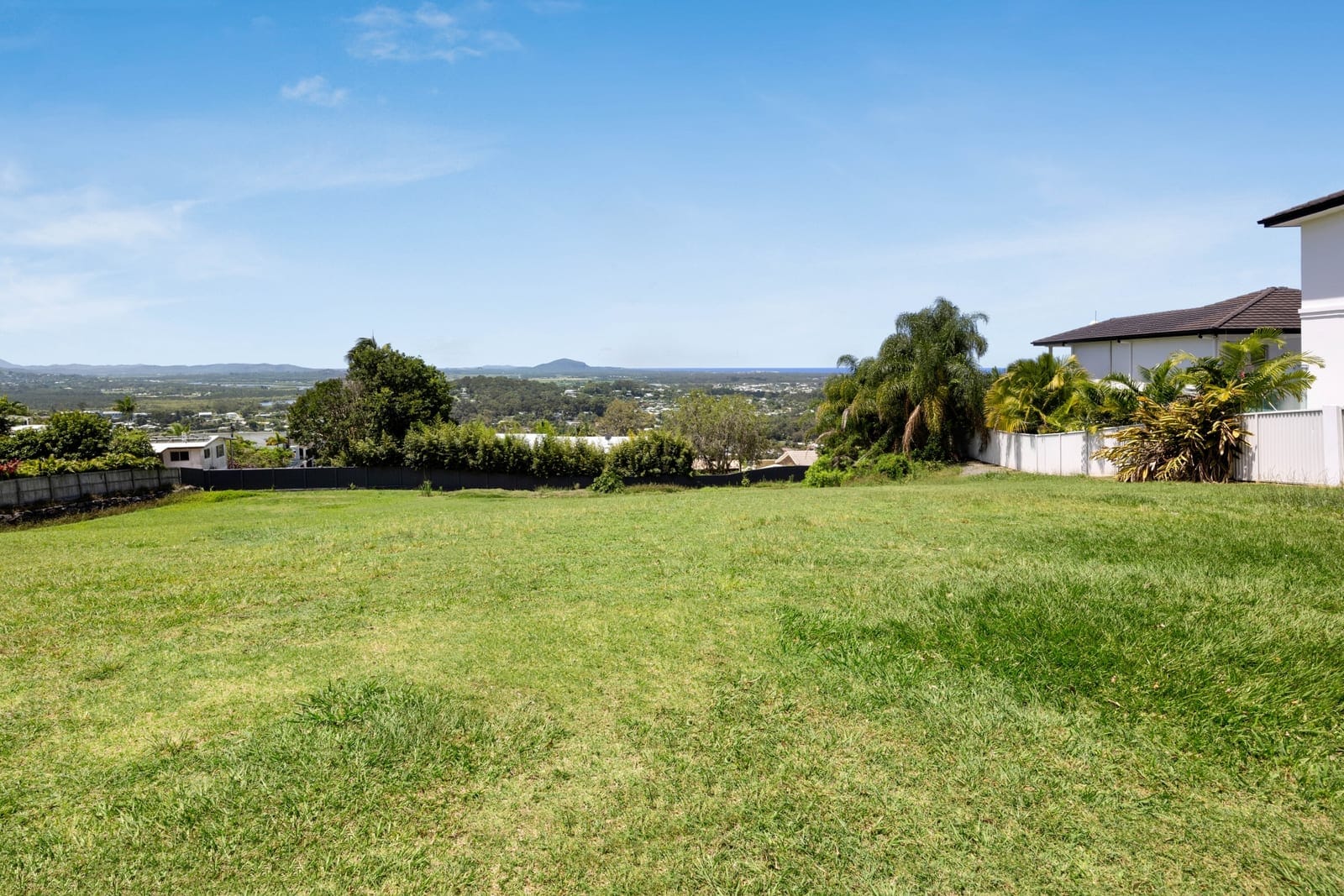 Prime Coastal Block with Panoramic Views on Buderim’s Peak