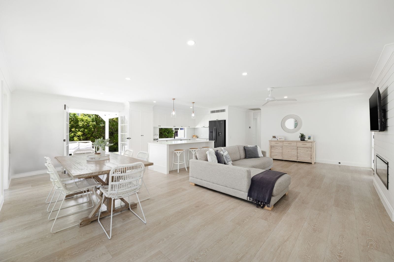 AUCTION 22/02/25 8:45AM - Presentation, Location, Lifestyle!