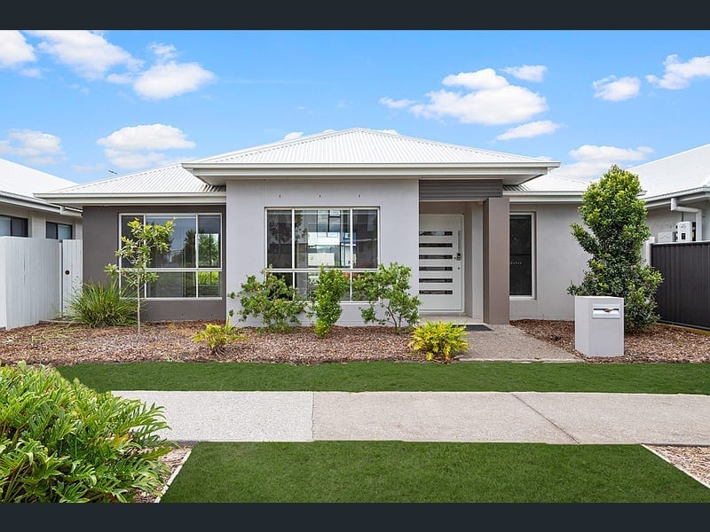 SOLD by Team Cassie Kennedy!