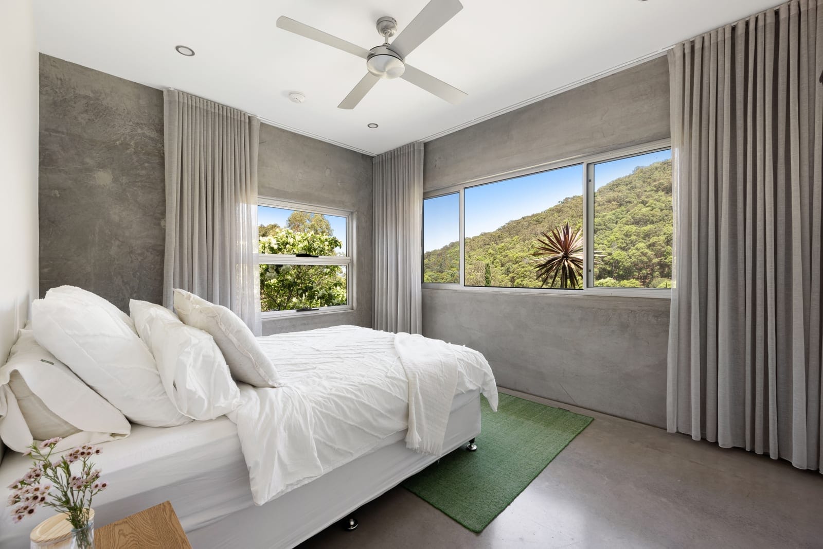 Designer Dual Living: Acreage Luxe with Views!