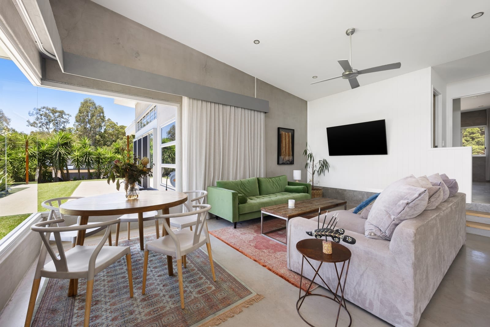 Designer Dual Living: Acreage Luxe with Views!