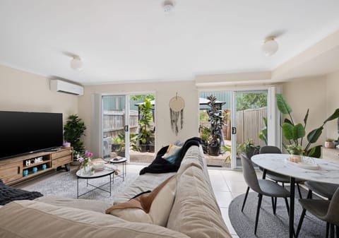 Smart Investment or Ideal First Home: A Property with Endless Potential!