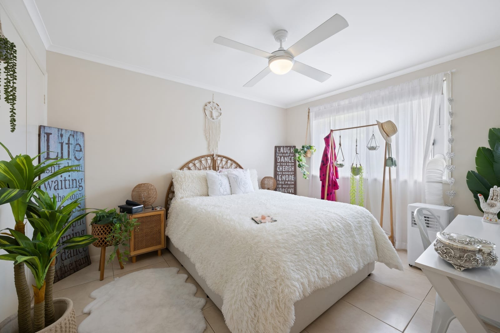 Smart Investment or Ideal First Home: A Property with Endless Potential!